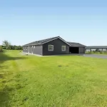 Stunning In With View *