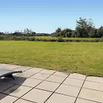 Stunning In With View * Tarm