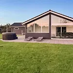 Stunning In With View