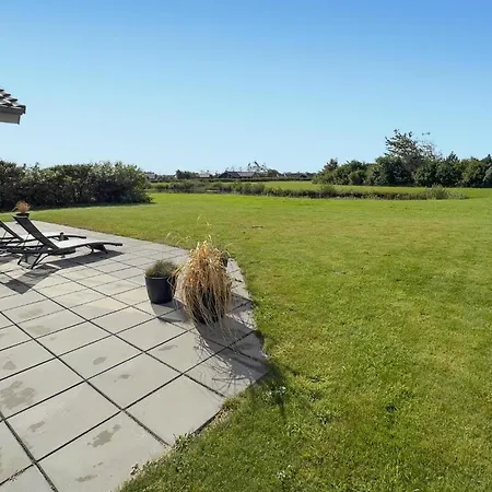 Stunning In With View * Tarm