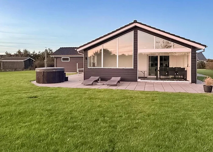 Stunning In With View