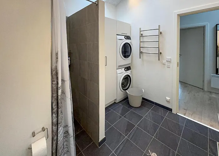 Stunning In With View Tarm